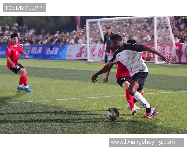 南京足球队的速度之美:追寻绿茵场上的闪电瞬间与激情时刻