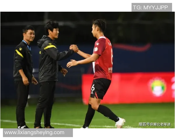 成都乒乓球队与武汉乒乓球队赛后复盘分析比赛节奏与战术对比