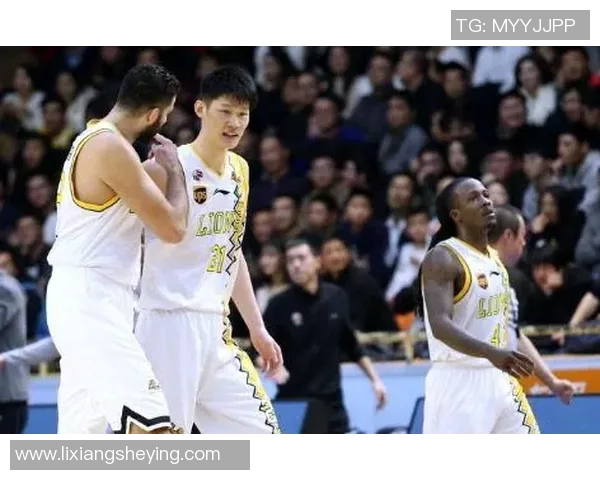 重庆足球队以90分稳居世锦赛积分榜首位展现强劲实力