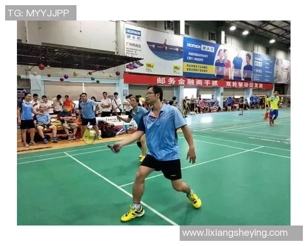 重庆羽毛球队在锦标赛中的灵活性展现与战术分析